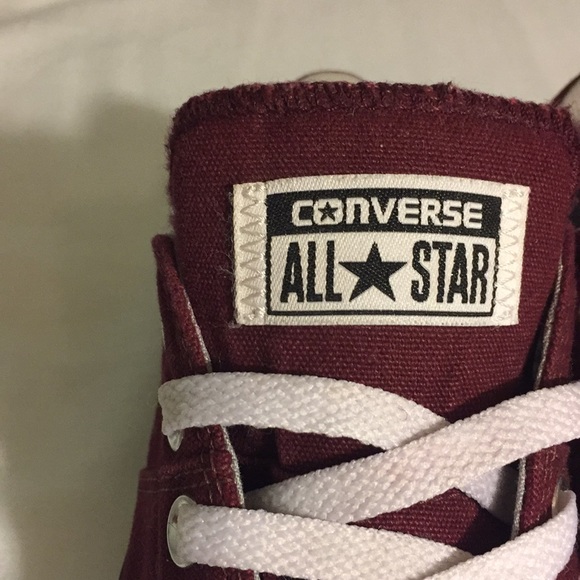 Converse shoes - Picture 2 of 6